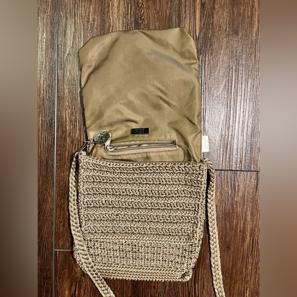 The Sak, small crochet crossbody bag. Tan. - Picture 4 of 11
